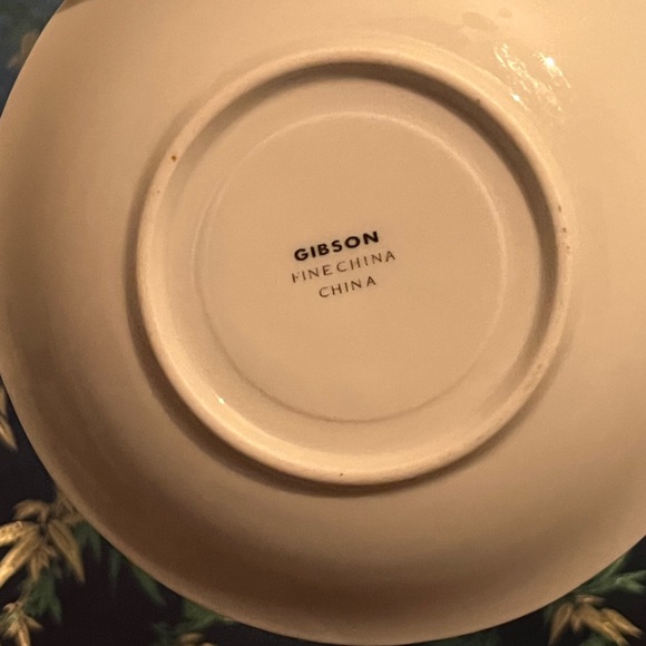 Gibson fine china Rose Teacup Set - Picture 6 of 6